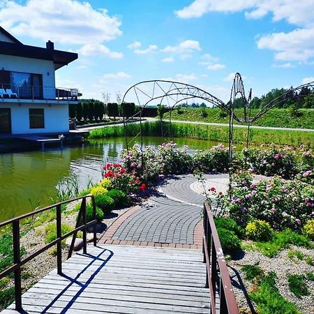 Rezidencija Grizulo Ratai Guest House Sasnava Ngoại thất bức ảnh