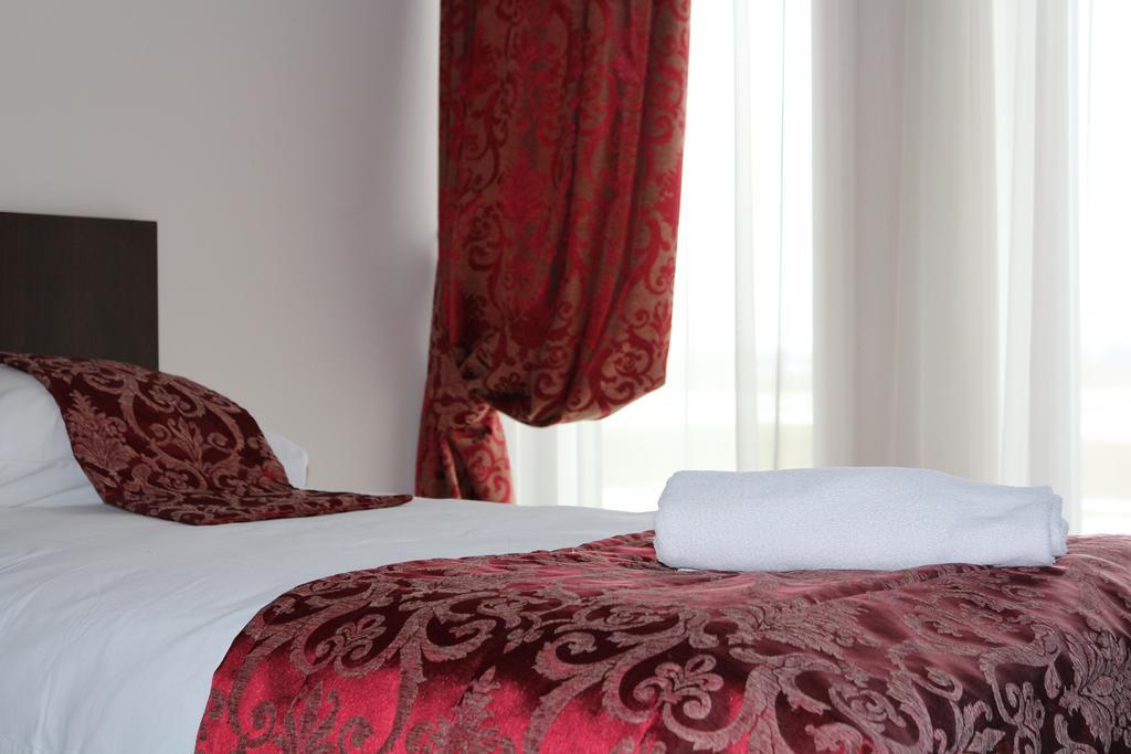 Rezidencija Grizulo Ratai Guest House Sasnava Phòng bức ảnh