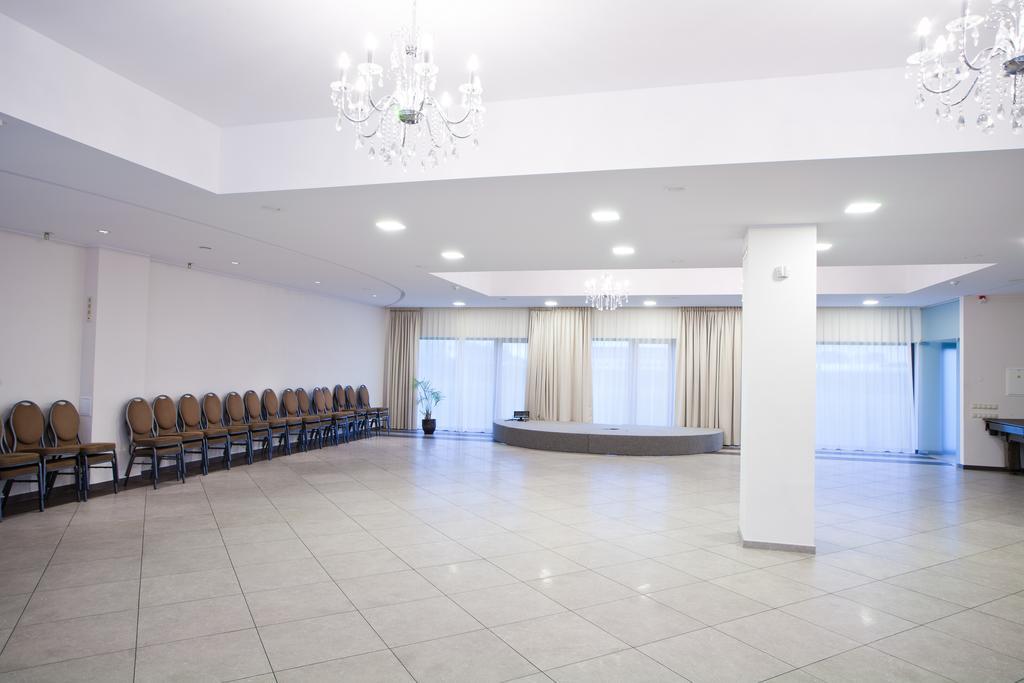 Rezidencija Grizulo Ratai Guest House Sasnava Ngoại thất bức ảnh