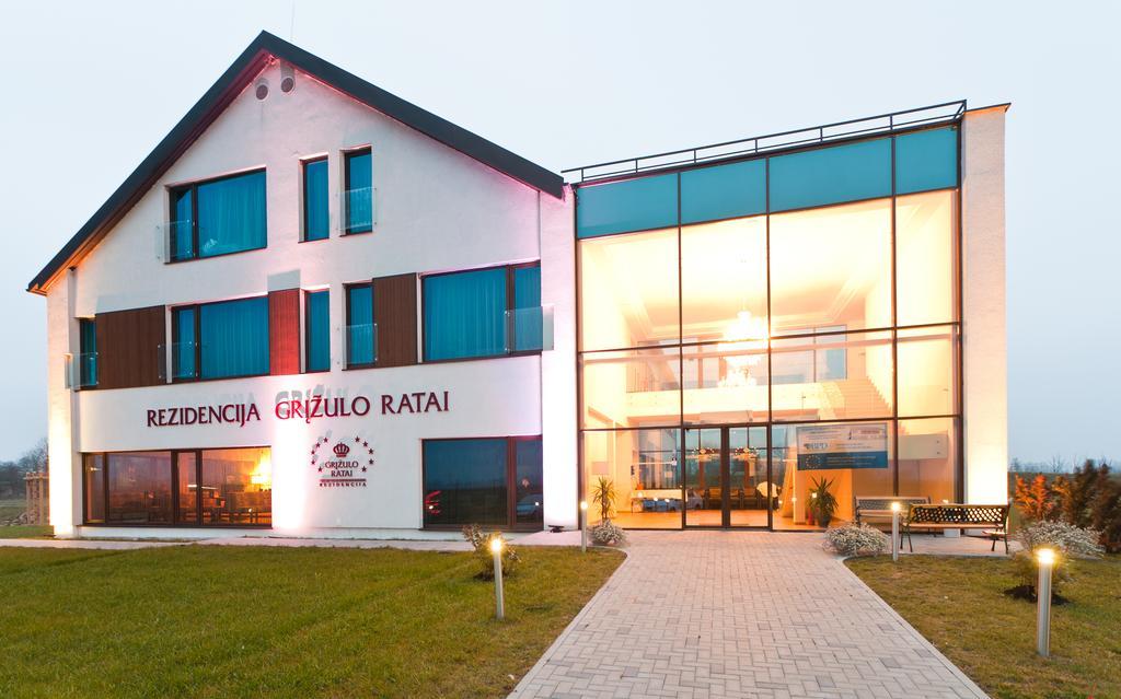 Rezidencija Grizulo Ratai Guest House Sasnava Ngoại thất bức ảnh