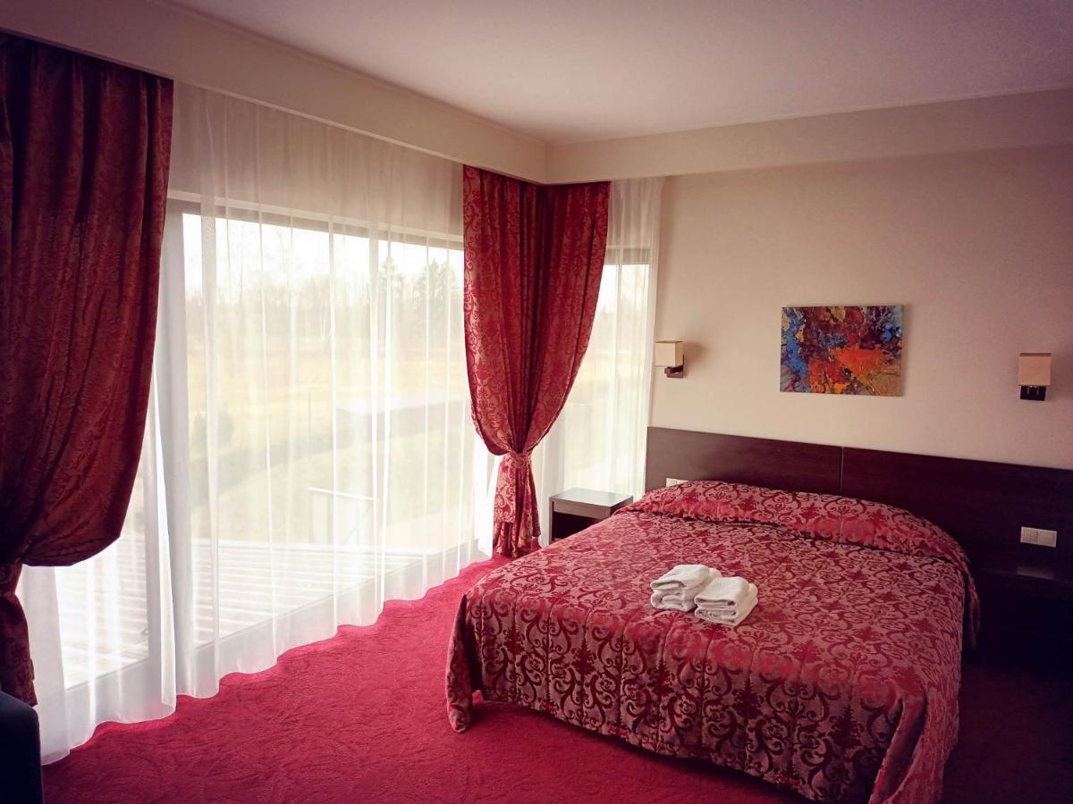 Rezidencija Grizulo Ratai Guest House Sasnava Ngoại thất bức ảnh