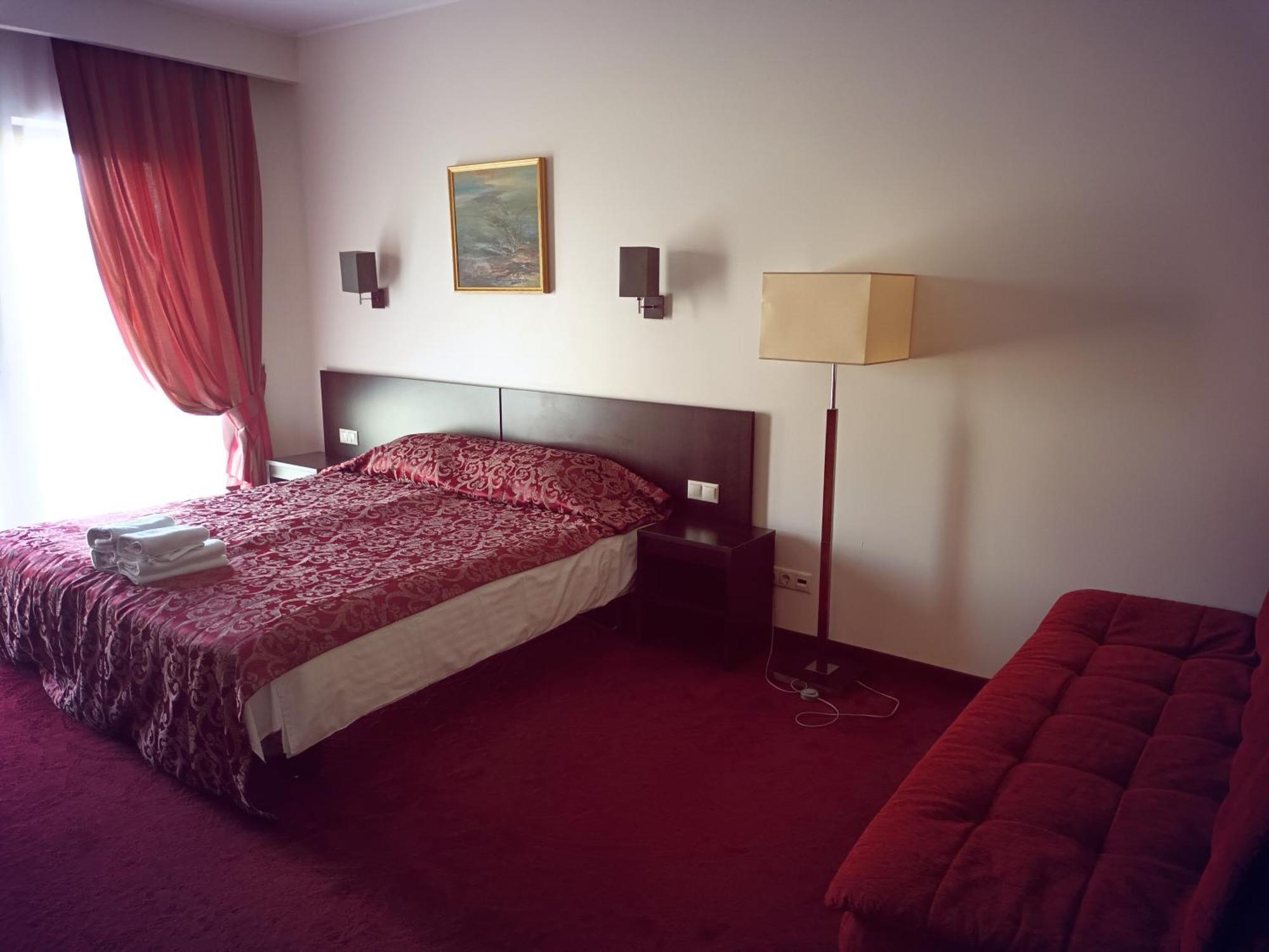 Rezidencija Grizulo Ratai Guest House Sasnava Ngoại thất bức ảnh