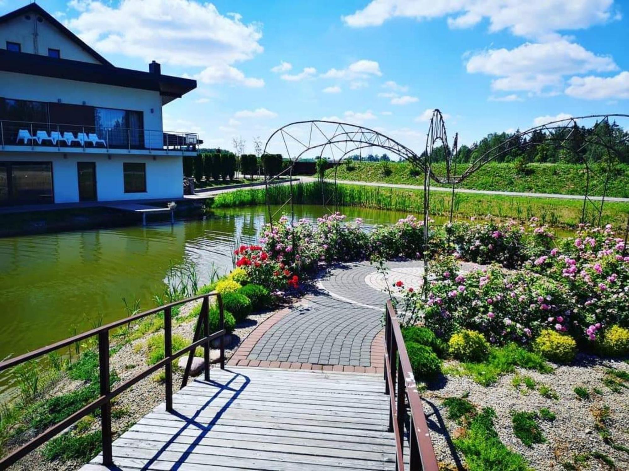Rezidencija Grizulo Ratai Guest House Sasnava Ngoại thất bức ảnh