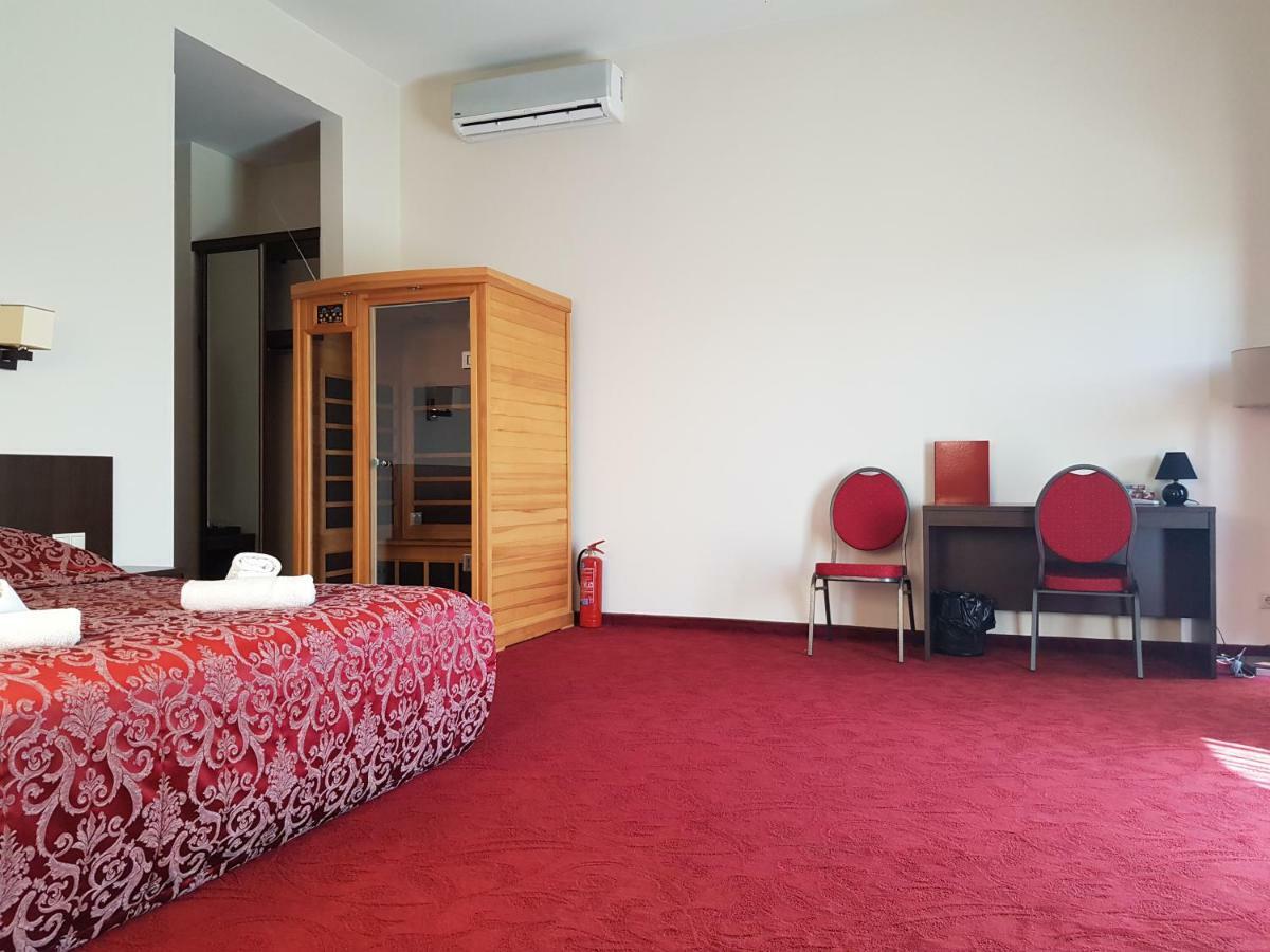 Rezidencija Grizulo Ratai Guest House Sasnava Ngoại thất bức ảnh