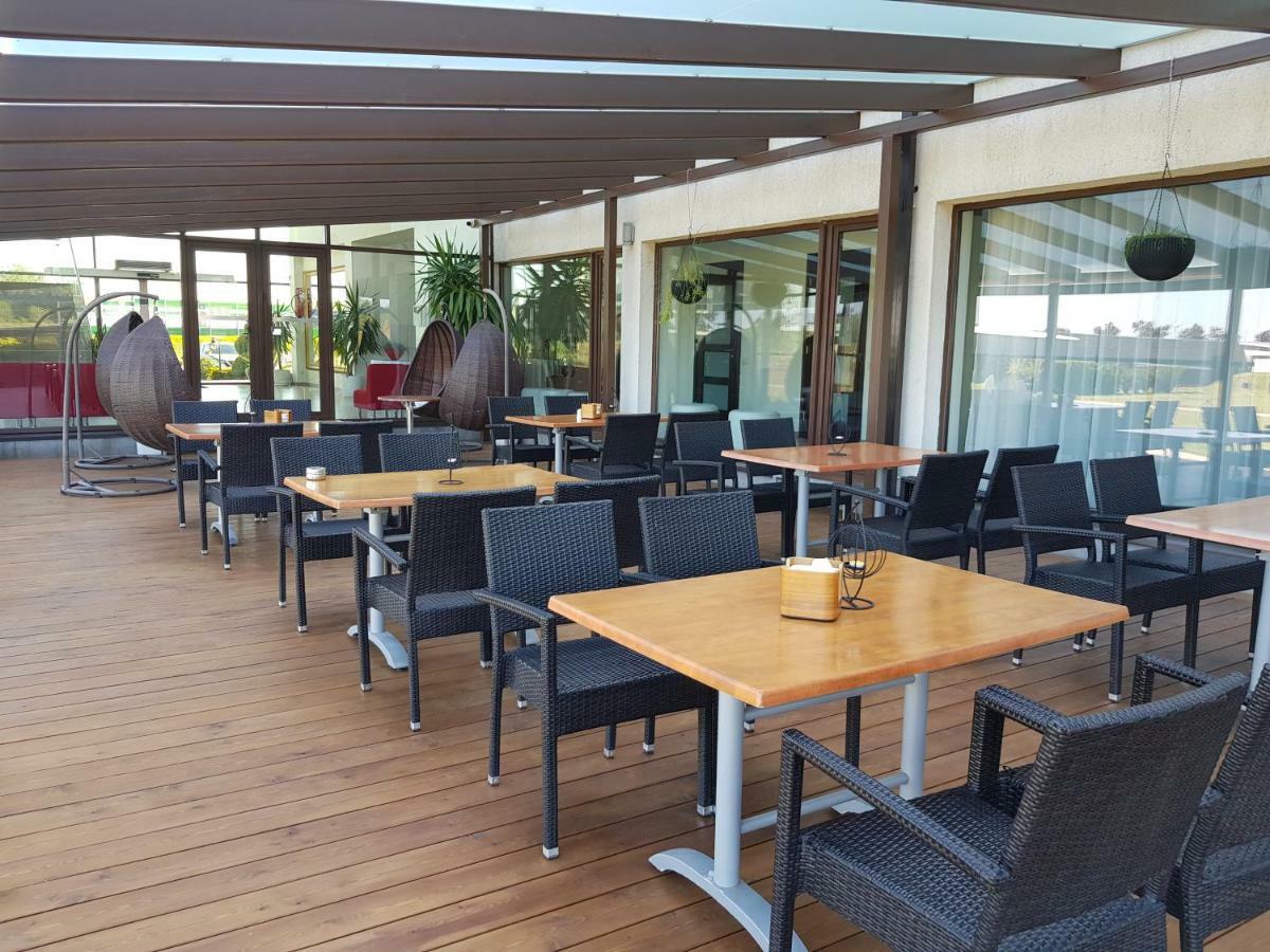 Rezidencija Grizulo Ratai Guest House Sasnava Ngoại thất bức ảnh