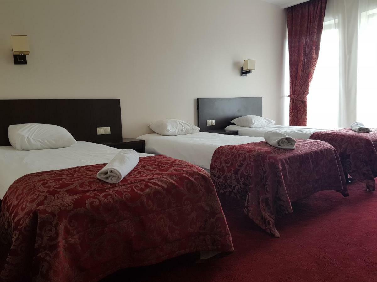 Rezidencija Grizulo Ratai Guest House Sasnava Ngoại thất bức ảnh